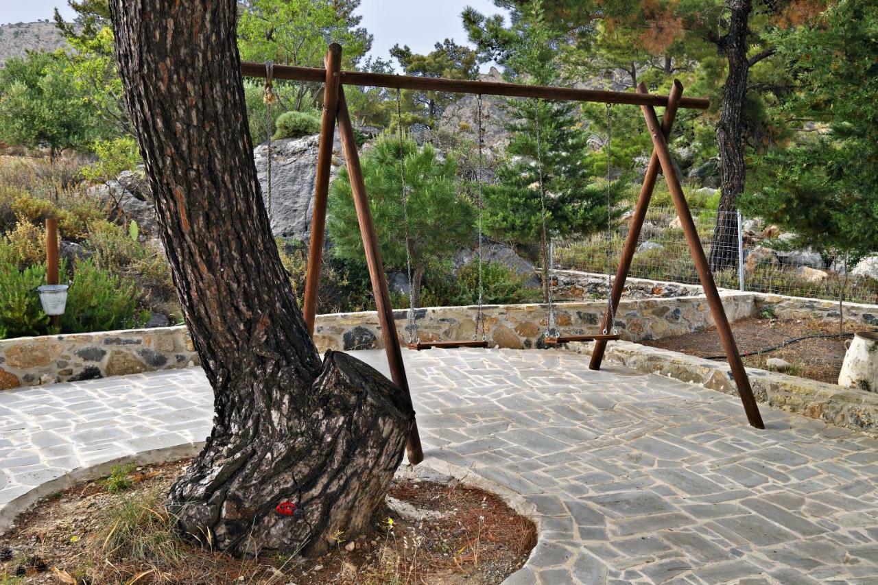 Villa M - Villa With Private Pool And Yard Anatoli  Exterior photo